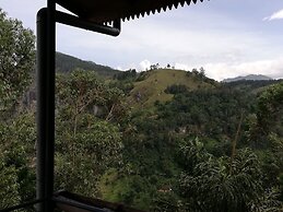 Tea Garden Holiday Inn