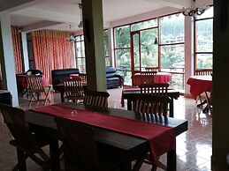 Tea Garden Holiday Inn