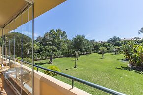 Perfect Location Between Golf and Beach