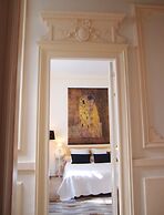 Blue Lodge in Bordeaux