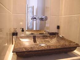 Blue Lodge in Bordeaux