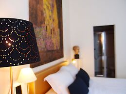 Blue Lodge in Bordeaux