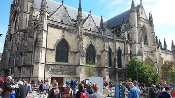 Blue Lodge in Bordeaux