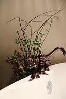 The Twelve Manor•Terraces Lodge