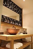 The Twelve Manor•Terraces Lodge