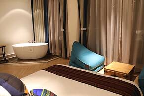 The Twelve Manor•Terraces Lodge