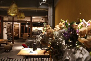 The Twelve Manor•Terraces Lodge