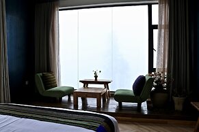 The Twelve Manor•Terraces Lodge