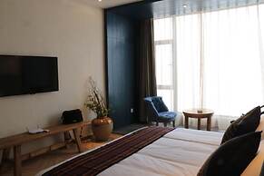 The Twelve Manor•Terraces Lodge