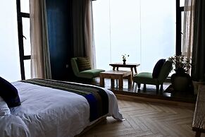 The Twelve Manor•Terraces Lodge