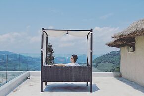 The Twelve Manor•Terraces Lodge