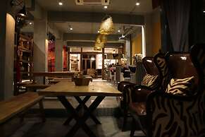 The Twelve Manor•Terraces Lodge