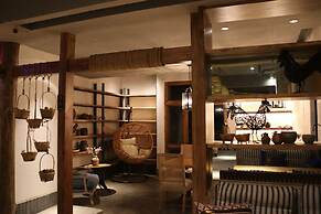 The Twelve Manor•Terraces Lodge