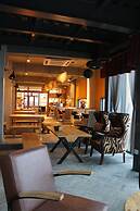 The Twelve Manor•Terraces Lodge