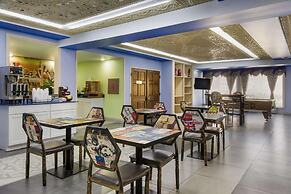 1 Life Studio and Suites