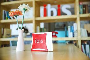 ibis Yichang Bayi Rd