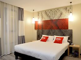 ibis Yichang Bayi Rd