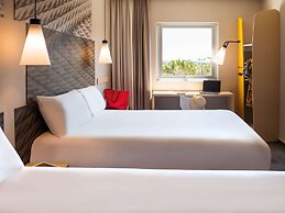 ibis Mazatlán Marina