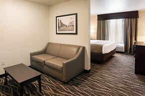 Cobblestone Hotel & Suites - Appleton International Airport