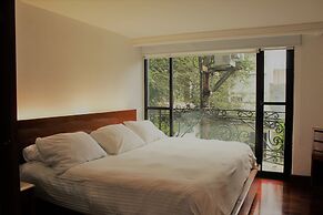 Condesa Suites