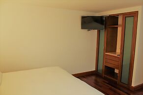 Condesa Suites