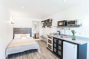 Whale House Guest House