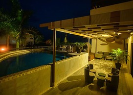 Aldea Thai 33 with Terrace & Private Pool by Tripintravel