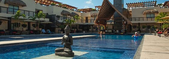 Aldea Thai 06 by Tripintravel