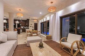 Oceanfront Exclusive Home