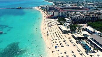 Oceanfront Exclusive Home