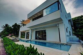 Oceanfront Exclusive Home