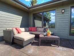 Snowline Vista Lodge -- Ev #3296 3 Bedroom Home by RedAwning