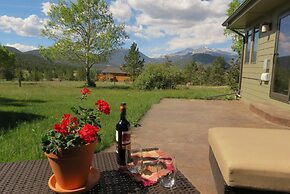 Snowline Vista Lodge -- Ev #3296 3 Bedroom Home by RedAwning