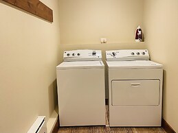 Snowline Vista Lodge -- Ev #3296 3 Bedroom Home by RedAwning