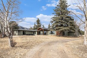 Snowline Vista Lodge -- Ev #3296 3 Bedroom Home by RedAwning