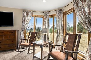 Snowline Vista Lodge -- Ev #3296 3 Bedroom Home by RedAwning