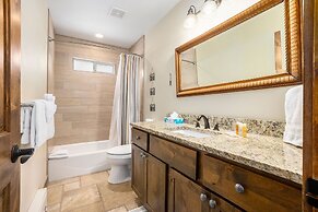 Snowline Vista Lodge -- Ev #3296 3 Bedroom Home by RedAwning