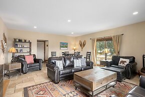 Snowline Vista Lodge -- Ev #3296 3 Bedroom Home by RedAwning