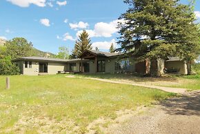 Snowline Vista Lodge -- Ev #3296 3 Bedroom Home by RedAwning