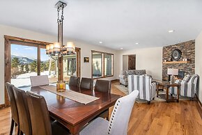 Snowline Vista Lodge -- Ev #3296 3 Bedroom Home by RedAwning