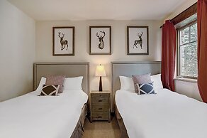 Private Gore Creek Townhome by RedAwning - Save 20% on 7+ Nights!