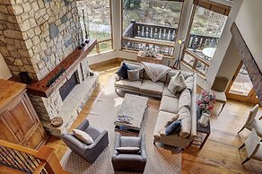 Private Gore Creek Townhome by RedAwning - Save 20% on 7+ Nights!