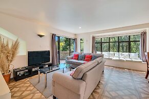 Ponsonby Holiday Home Near The City