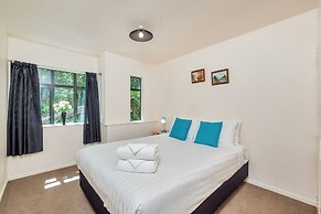 Ponsonby Holiday Home Near The City