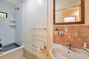 Ponsonby Holiday Home Near The City