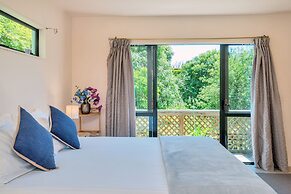 Ponsonby Holiday Home Near The City
