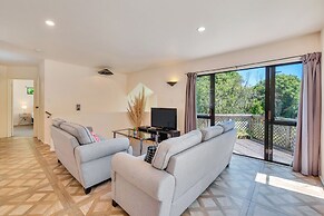 Ponsonby Holiday Home Near The City