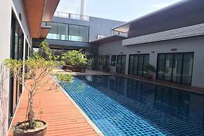 Mayor Hotels&Villa Cha-Am