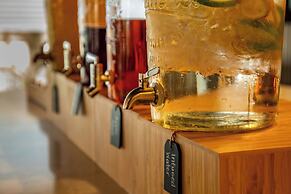 Element Dallas Downtown East