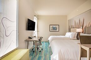 Element Dallas Downtown East